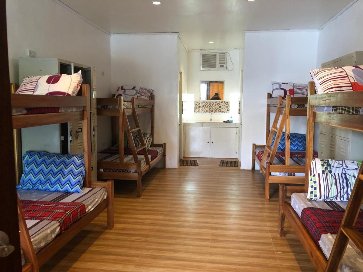 Alesseo Hostel Tiniguiban Eksteriør billede