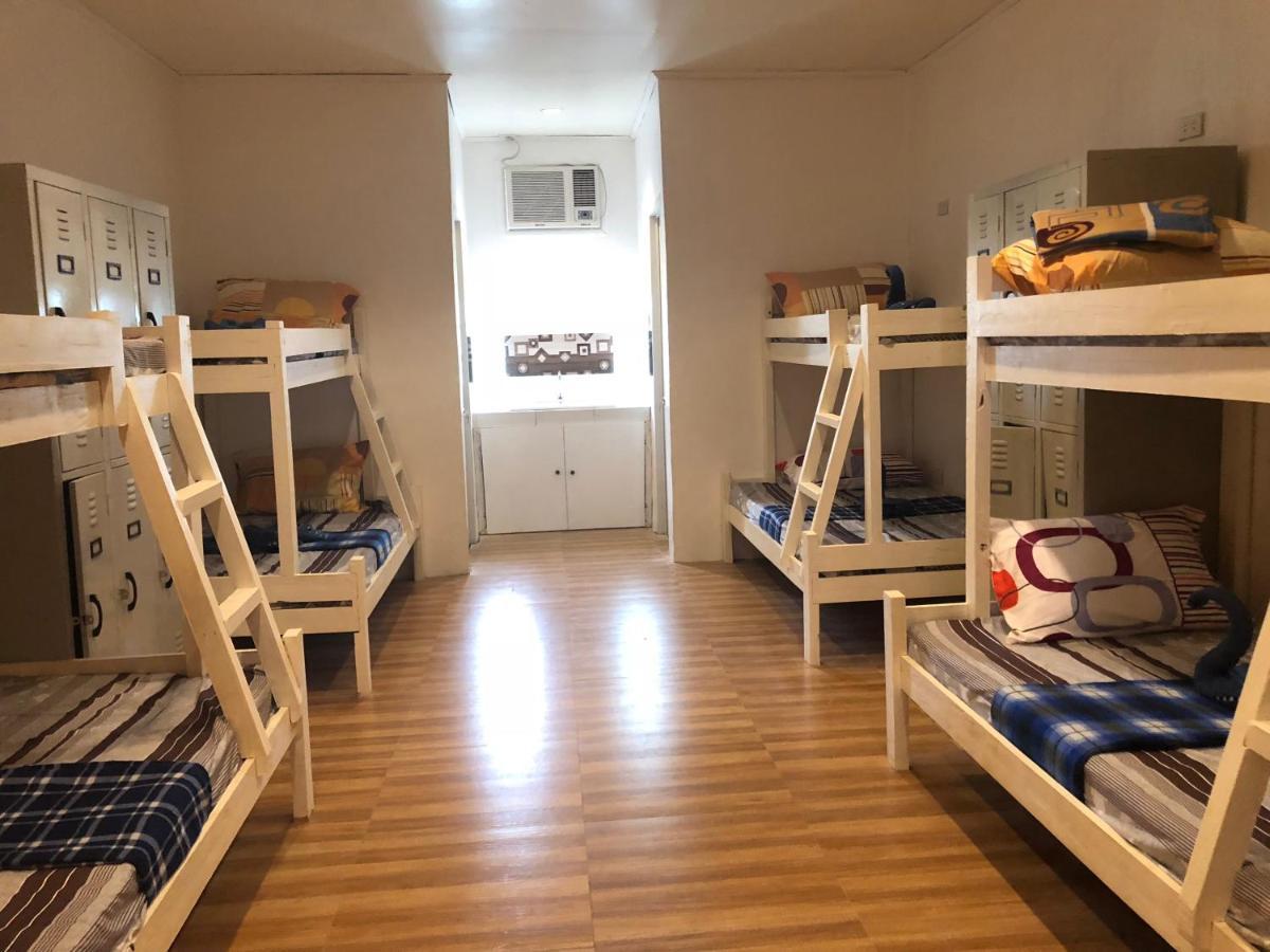 Alesseo Hostel Tiniguiban Eksteriør billede