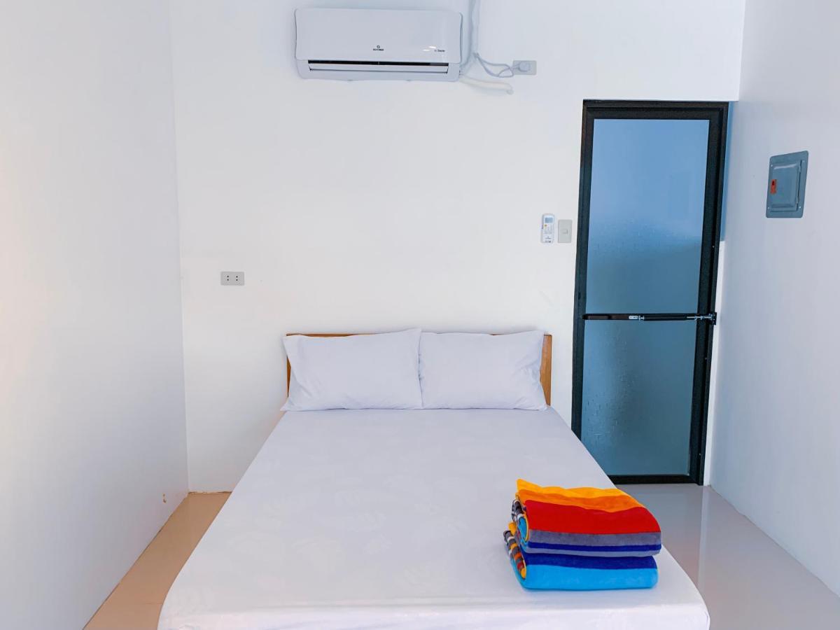 Alesseo Hostel Tiniguiban Eksteriør billede